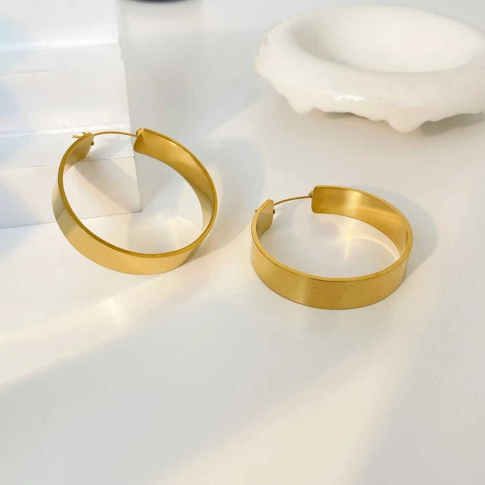 Stella Hoops