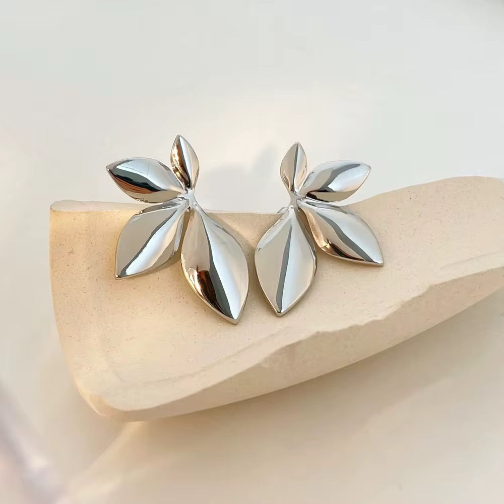 Lillith Earrings