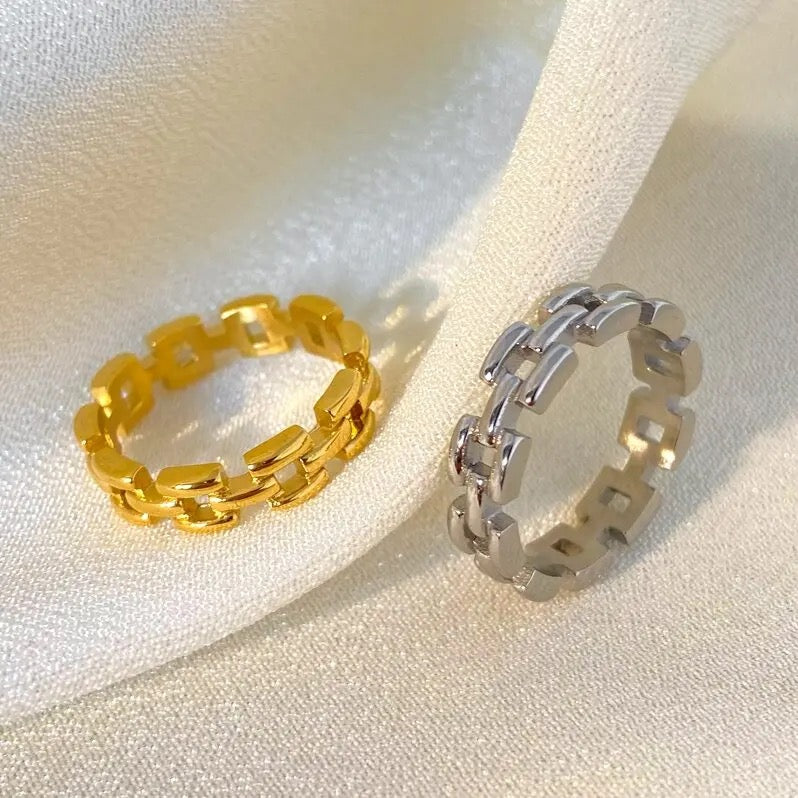 Ella Ring