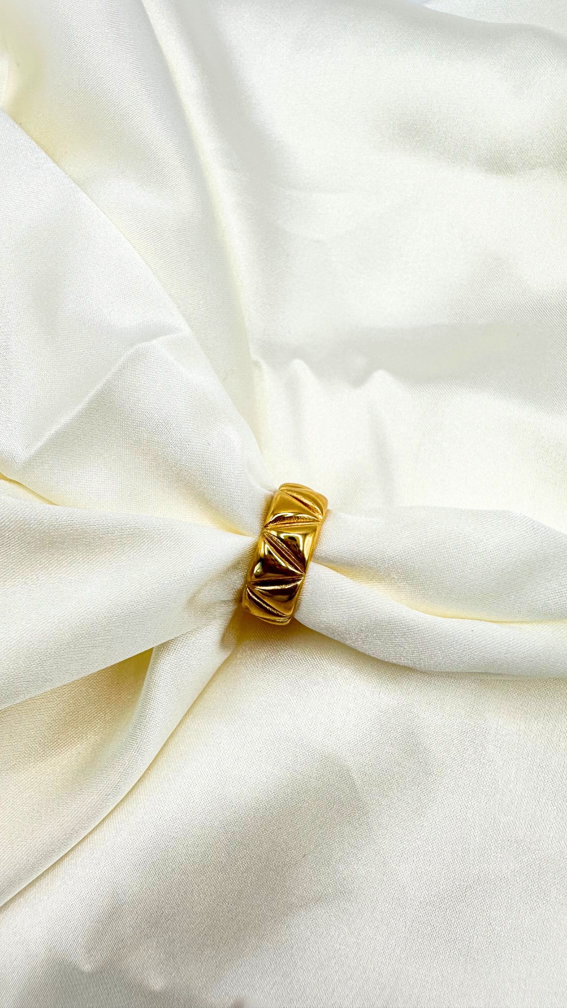 Phoebe Ring