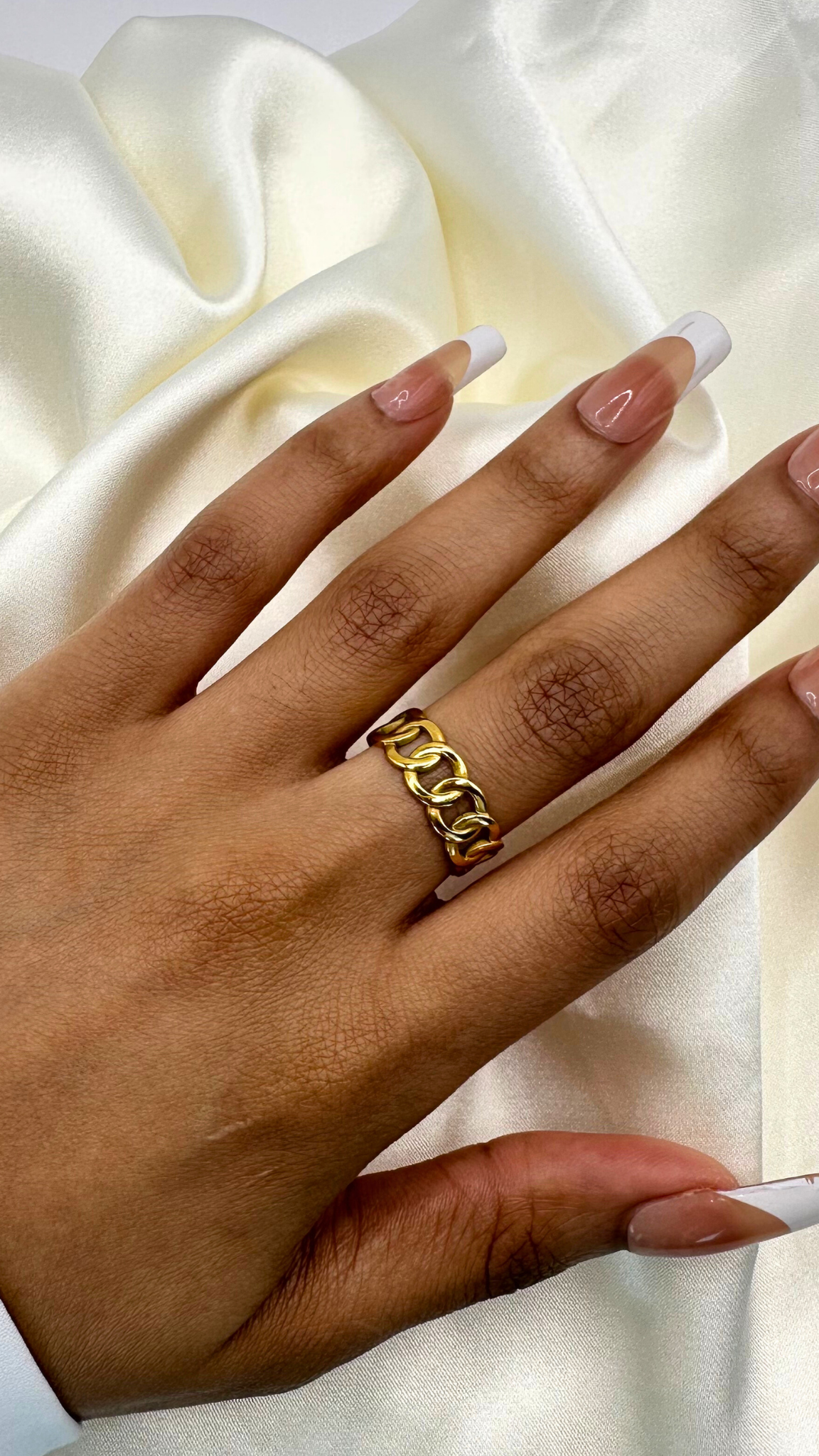 Lucy Ring
