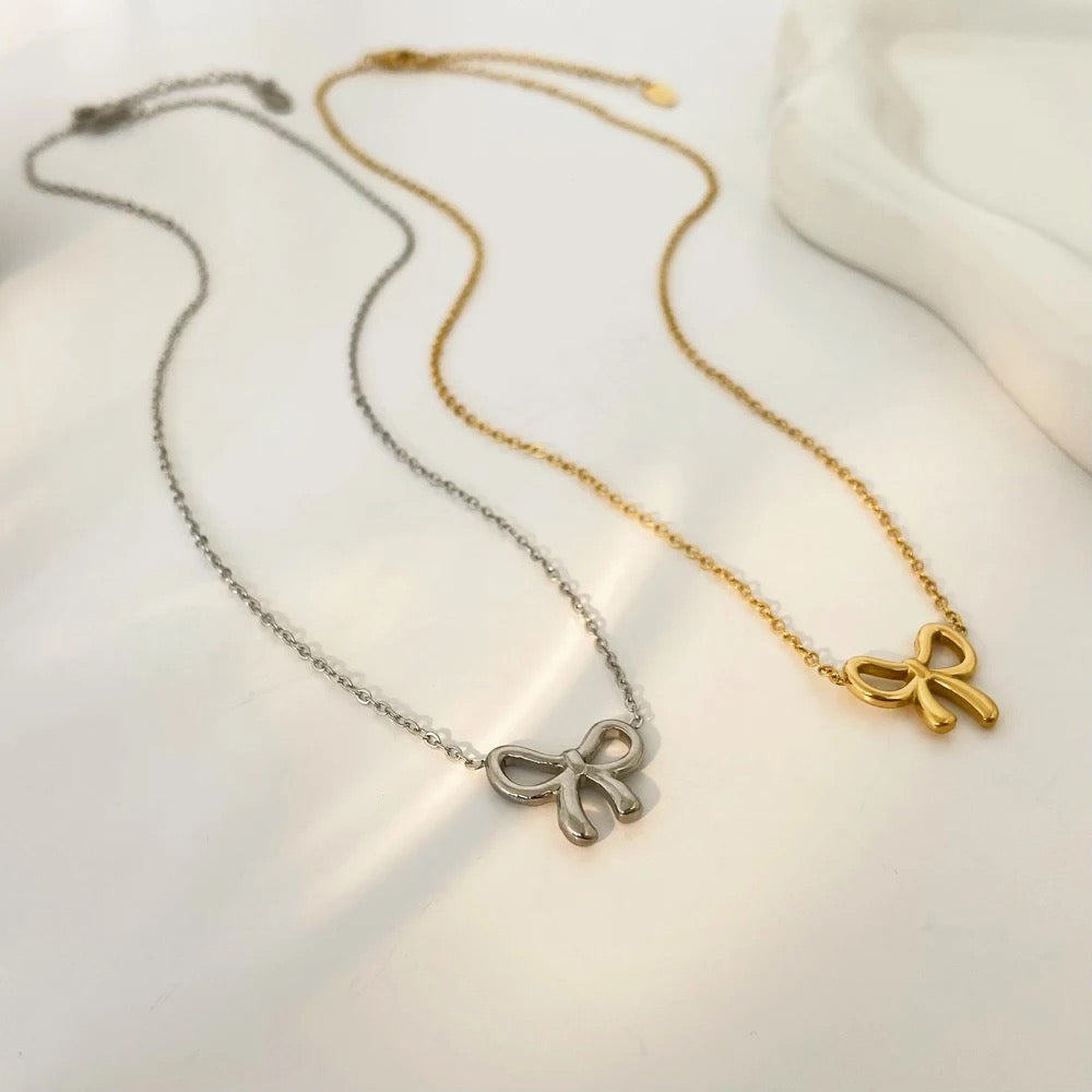 Bow Necklace
