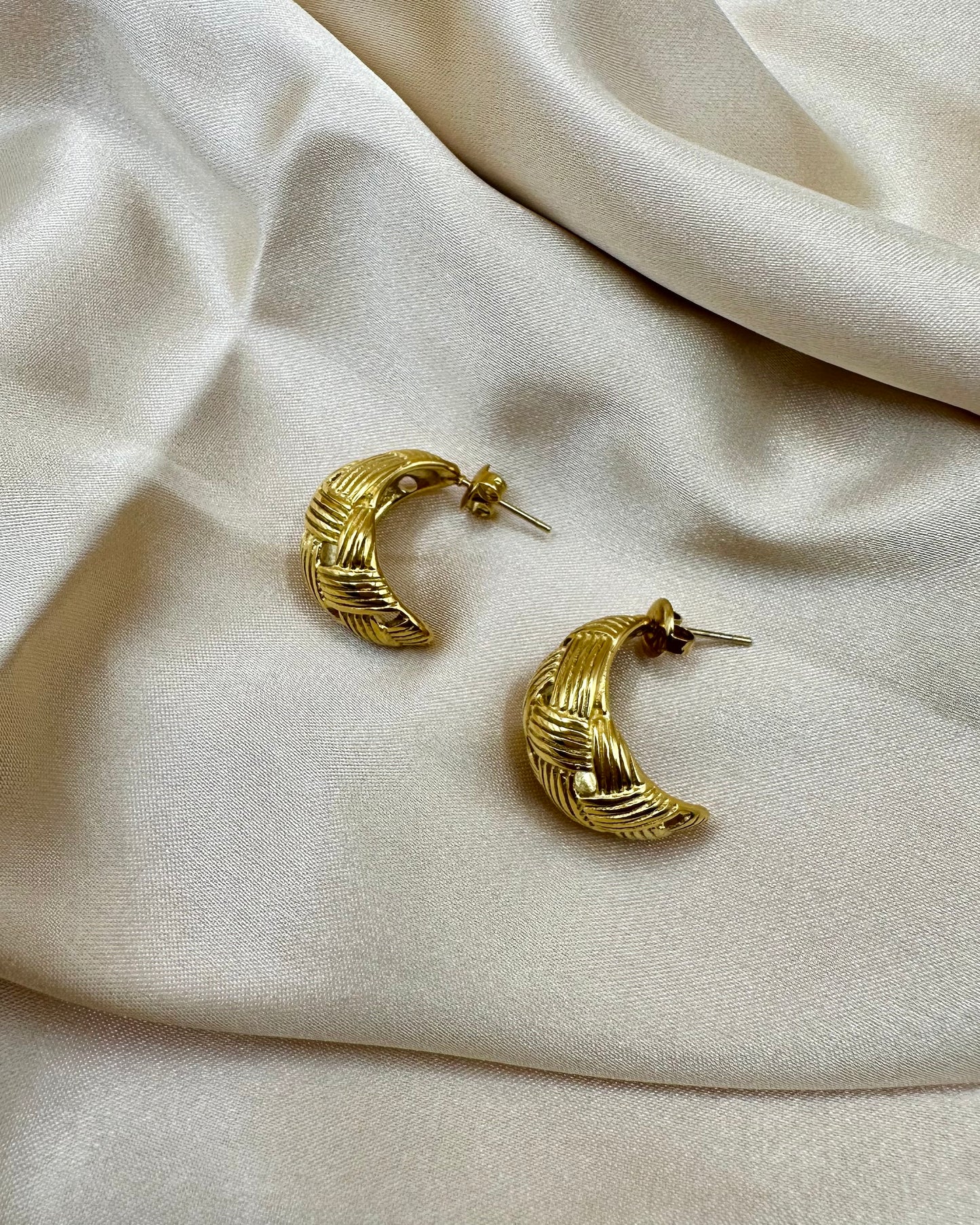 Luna Earring
