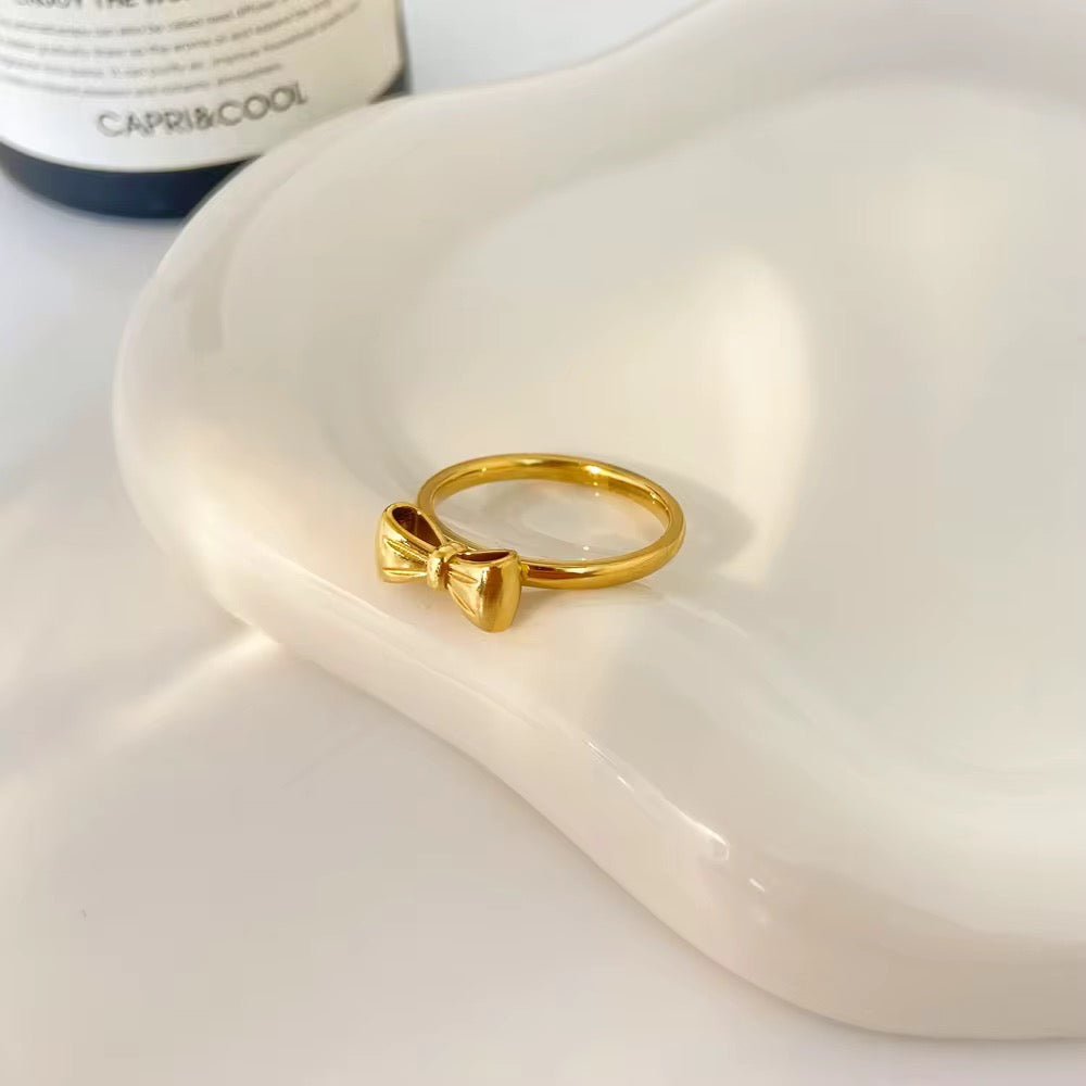 Amy Bow Ring