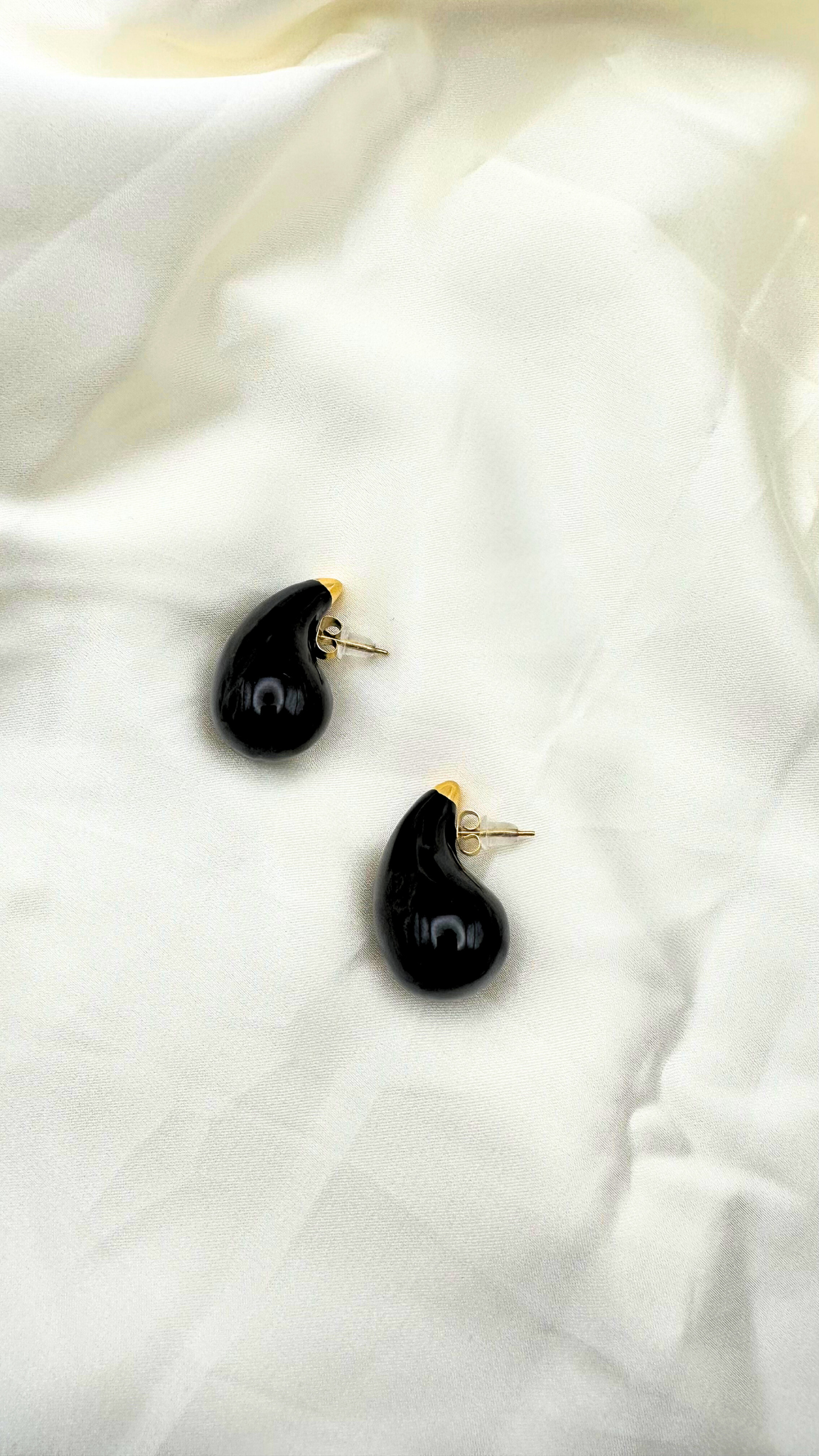 Layla Drop Earrings