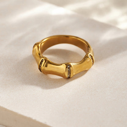 Eva Ring