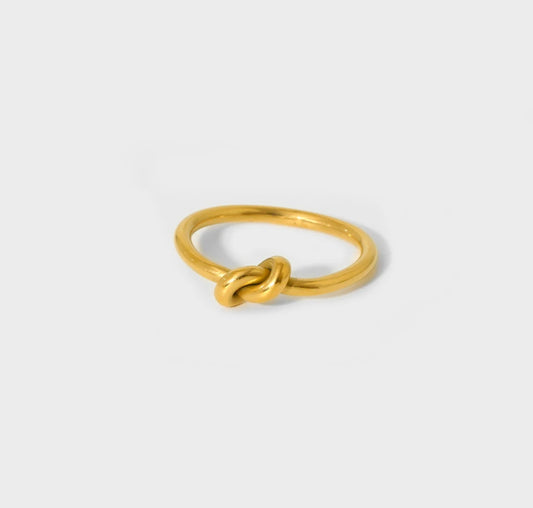 Knot Ring