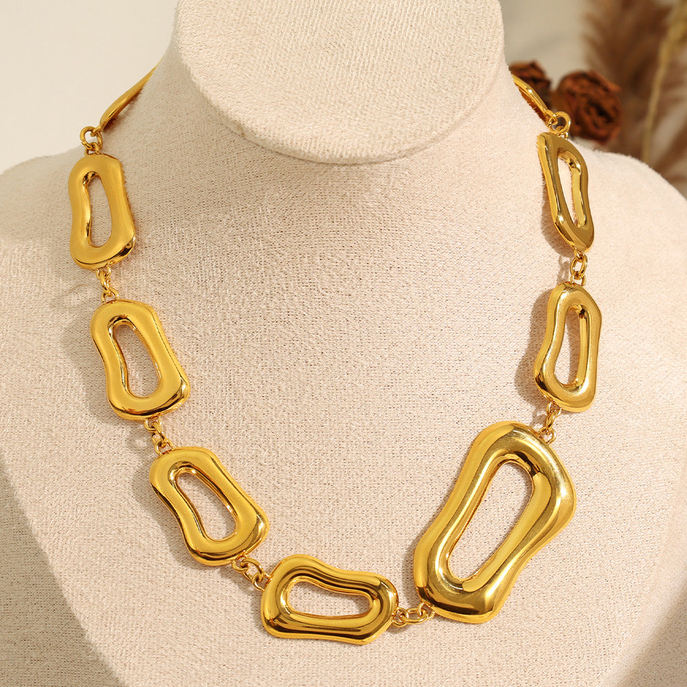 Raya Necklace